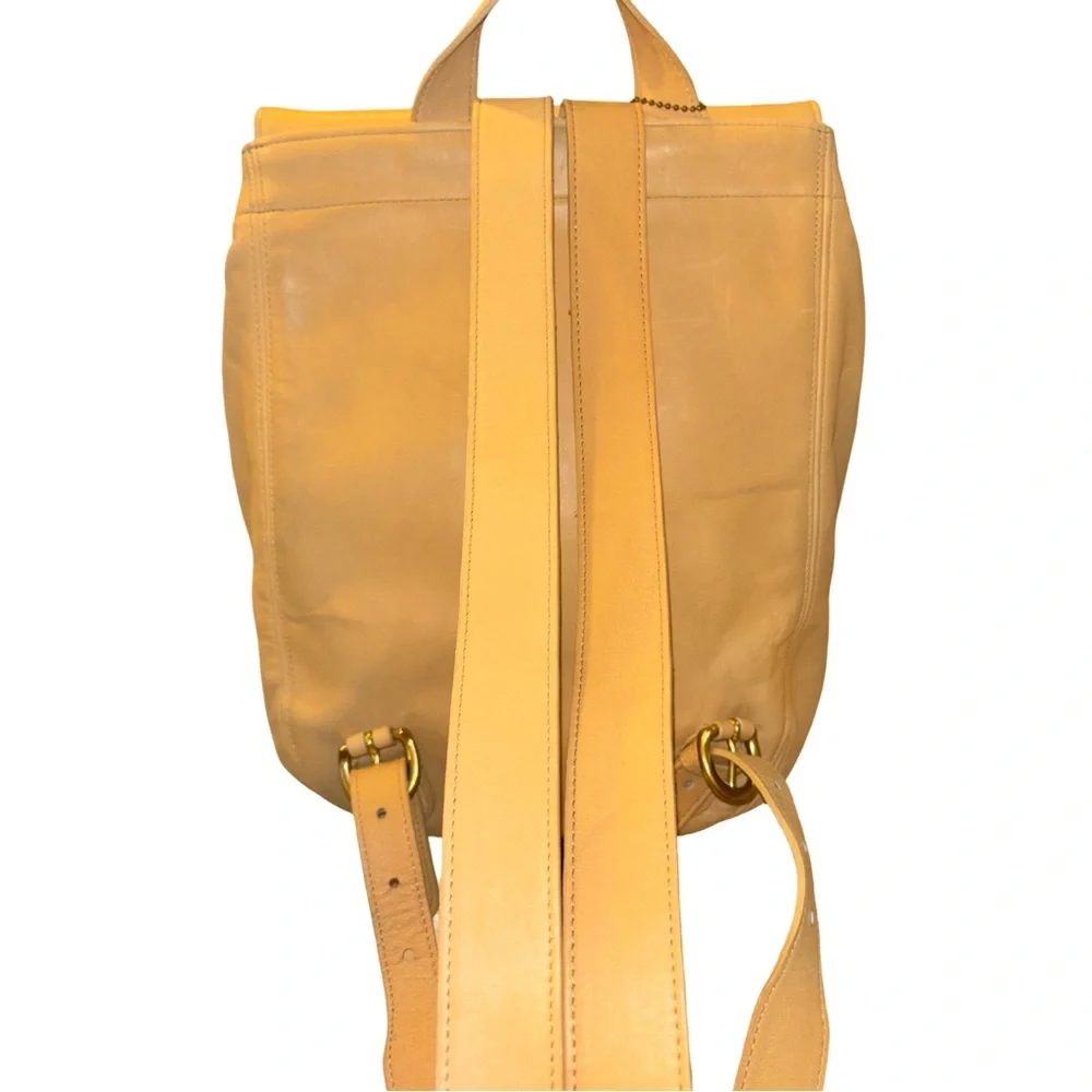 Vintage Coach Soho Buckle Tan/Yellow Leather Backpack 4134 - Picture 9 of 16